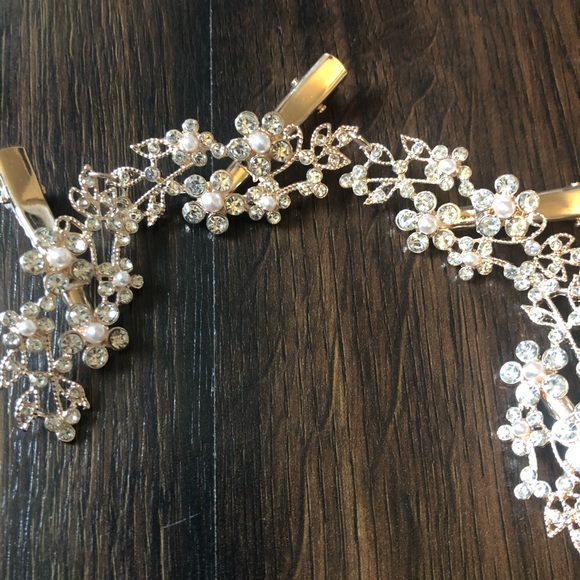 FLOWER HAIR ACCESSORY - Picture 3 of 3